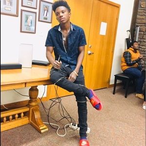 Meet your Posher, Mussa